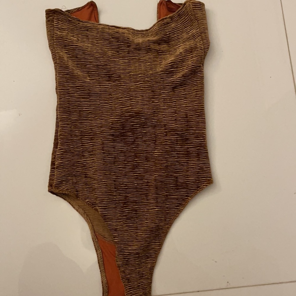 Body - Picture 3 of 3